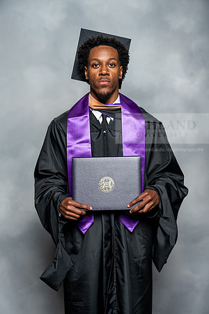 181SpGradMasterBusinessAdmin0525AU-Graduation-2025-Andrew-0473