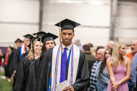 272SpGradProcessional0525AWB_2495