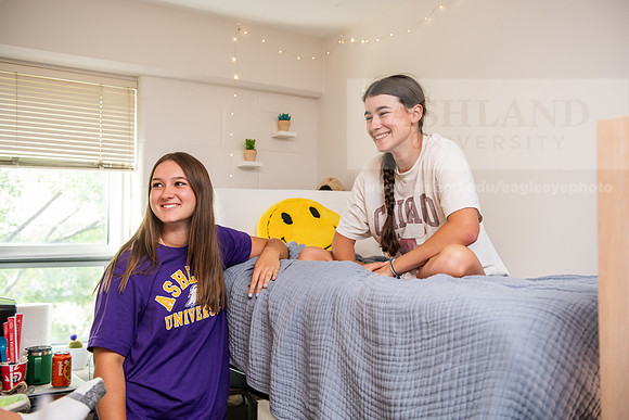 MoveInDay0824AWB_1403