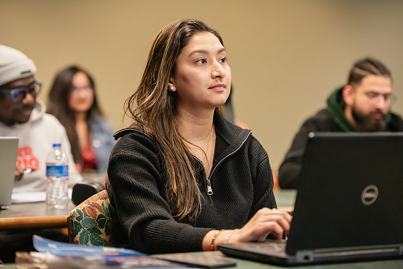MBA501ProfSchmeller0324AWB_6851