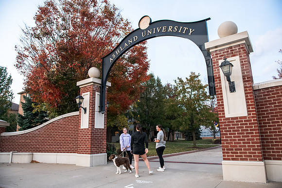 FallCampusLife1024AWB_7796