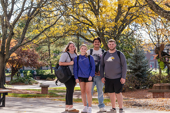 FallCampusLife1024AWB_5399