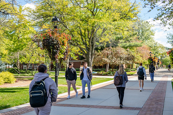 FallCampusLife1024AWB_1759