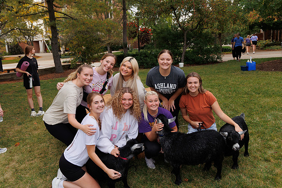 Goat Yoga 1023 BS-0676