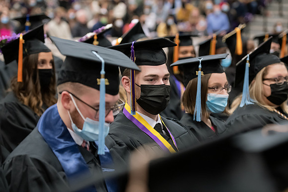 109WiGradCeremony1221ALW_6391