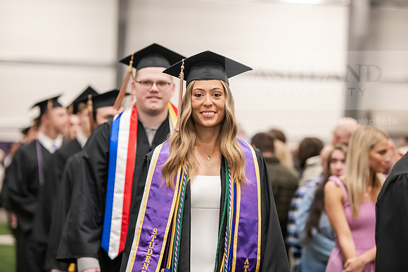 277SpGradProcessional0525AWB_2500