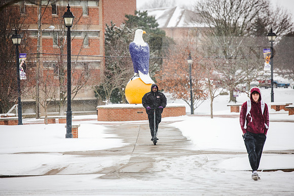 StudentsReturnWinterCampus0125AWB_7009