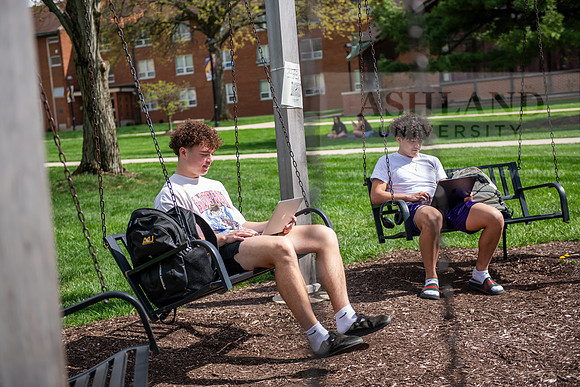 031SpringCampusLife0425AWB_9687