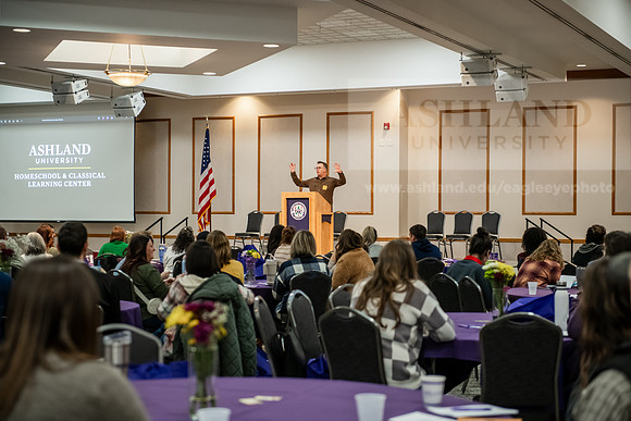HomeschoolClassicLearningConference0325AWB_8110