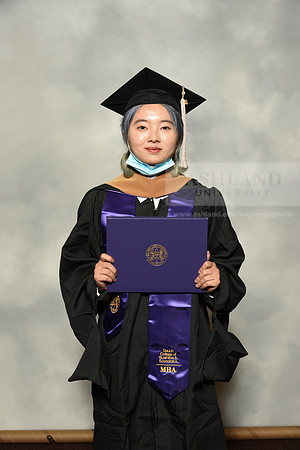 077MasterBusinessWiGrad1221MP7_0703