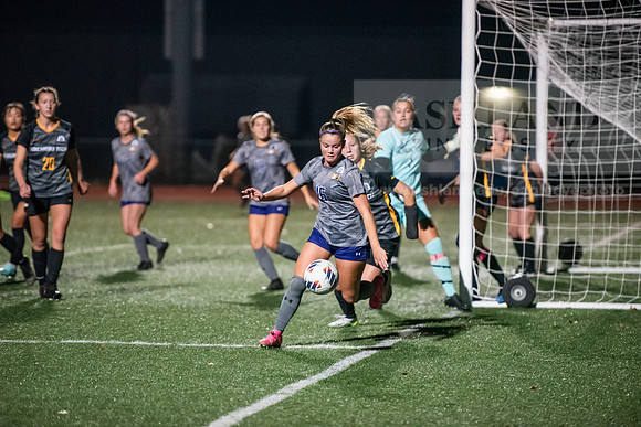 AUvMITechWSoccerDIIRegionals1123ALW_6393