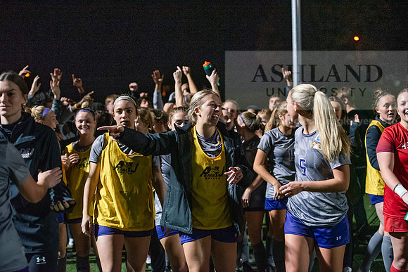 AUvMITechWSoccerDIIRegionals1123ALW_6812
