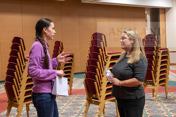 PsychologySymposiumDrJenniferCheavens_MC_1170