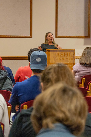 PsychologySymposiumDrJenniferCheavens_MC_1047