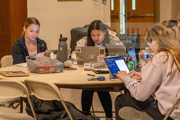CABStudyAThon1123MC_1368