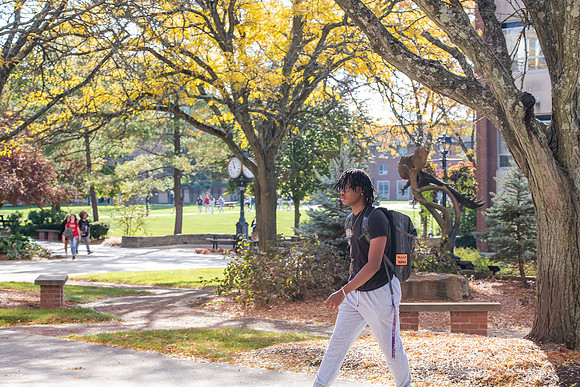 FallCampusLife1024AWB_5454
