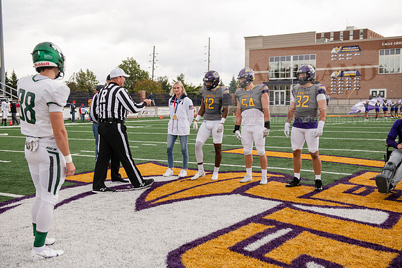 AUvLErieFootball1021ALW_8179