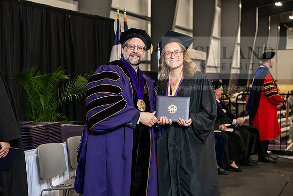 056SPGradBachelorScienceEducation0525AWB_4516