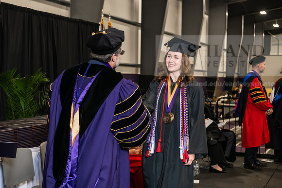 041SPGradBachelorArts0525AWB_3405