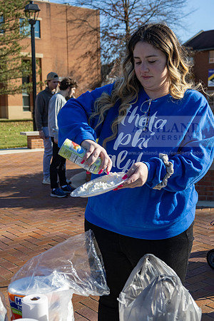 PieAPhi112223MC_5182