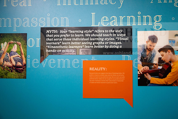 AkronUniversityPsychologyMuseumTrip113023MC_1905
