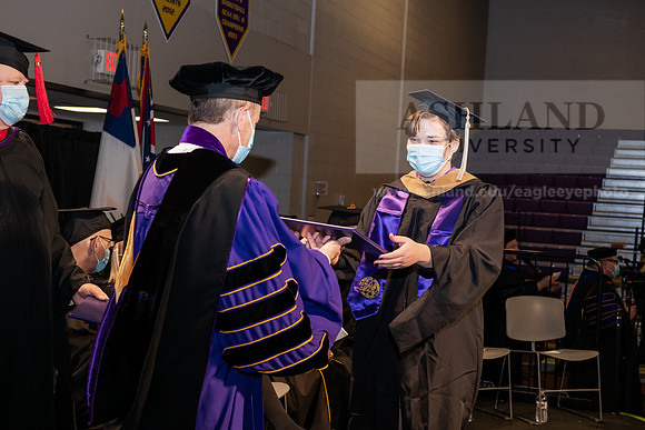 146MasterBusinessWiGrad1221ALW_6783