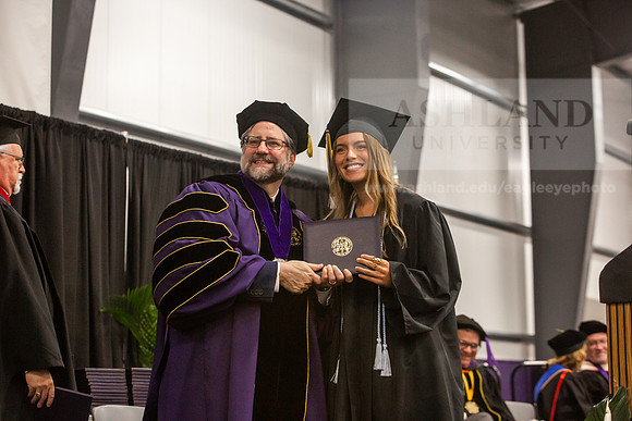 062SpGradBachelorArts0525JH6Q8B8885