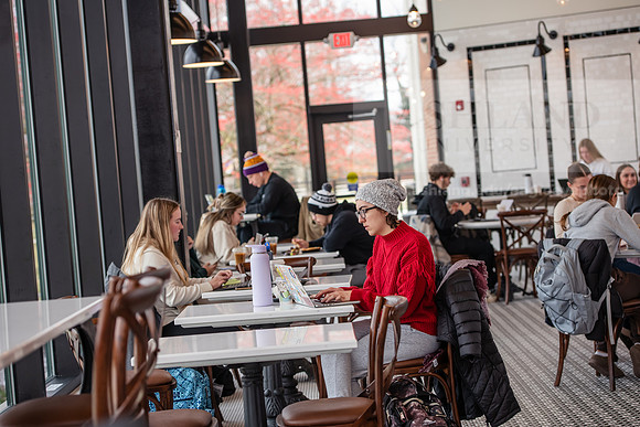 LyceumCafe1123AWB_2415