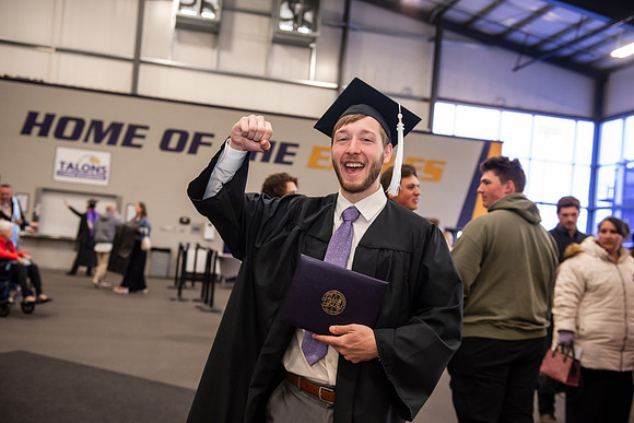 113SpGradPostCeremony0525ALW_9140