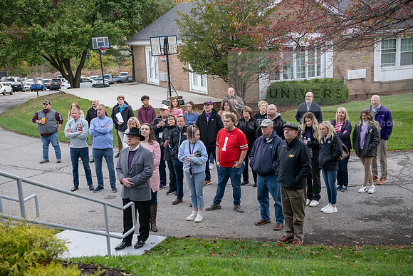 HomecomingUSAHouseRibbonCeremony1023AWB_5994