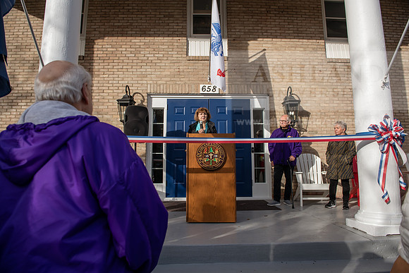 HomecomingUSAHouseRibbonCeremony1023AWB_6038