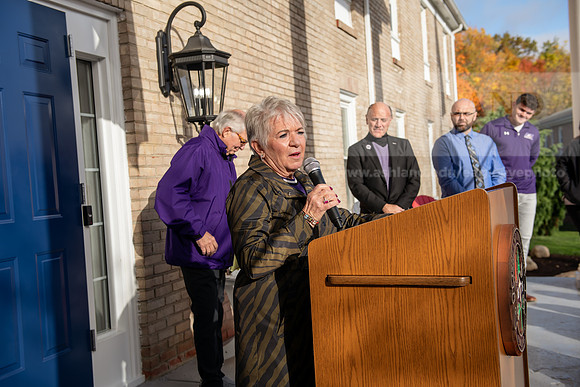 HomecomingUSAHouseRibbonCeremony1023AWB_6135