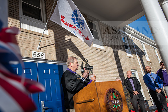 HomecomingUSAHouseRibbonCeremony1023AWB_6172