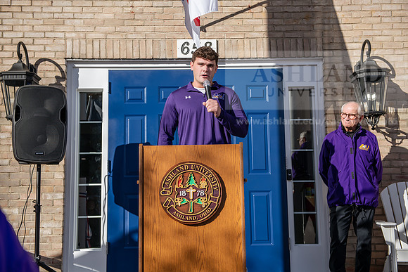 HomecomingUSAHouseRibbonCeremony1023AWB_6263