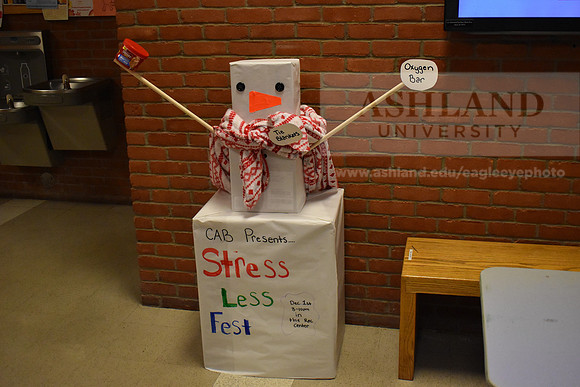 CampusHolidayPhotos1123SG_0183