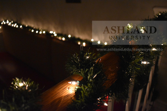 CampusHolidayPhotos1123SG_0224