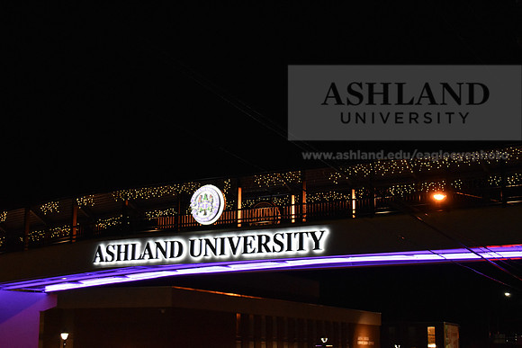 CampusHolidayPhotos1123SG_0200