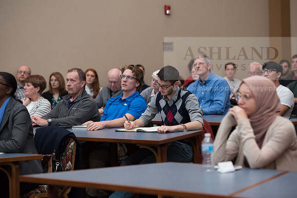 Ashland Center for Nonviolence - War in the Bible Panel Discussi