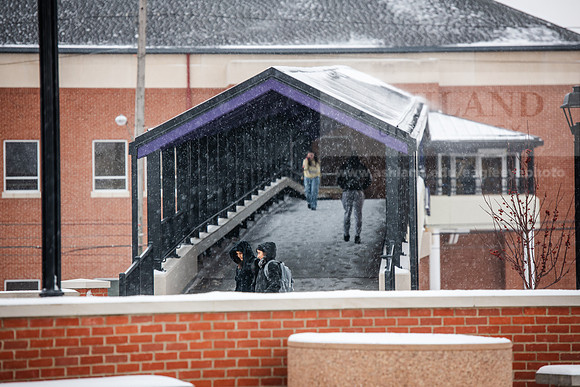 StudentsReturnWinterCampus0125AWB_7096