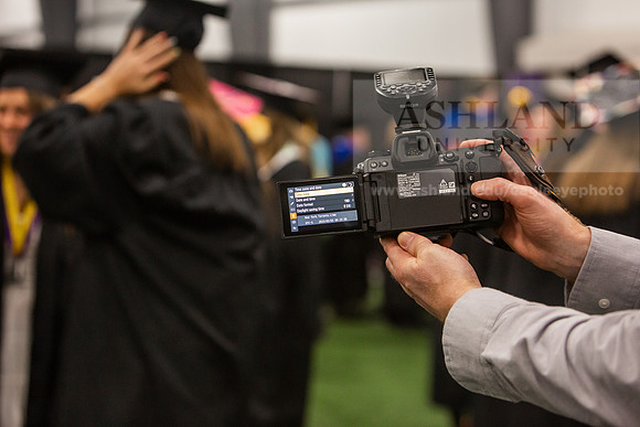 043SpGradPreCeremony0525JH6Q8B7998
