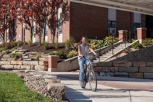 FallCampusLife1024AWB_5712