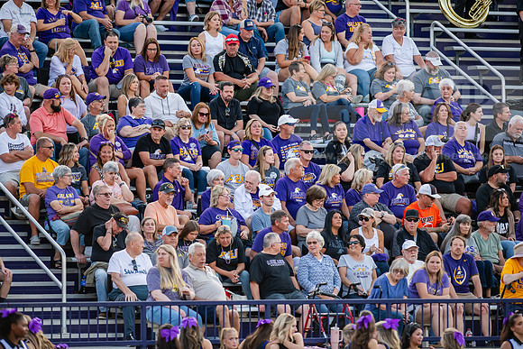 AUvIUPFootball0924AWB_3663
