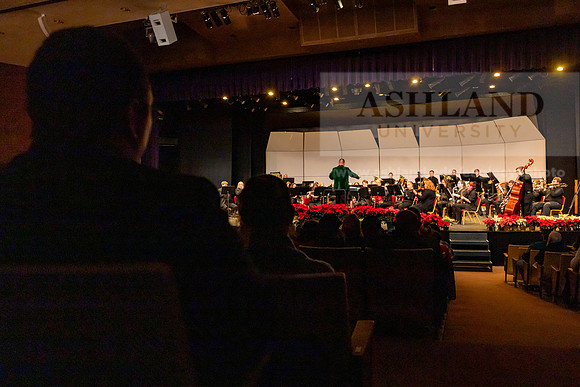 BandChristmasConcert120923MC_6444