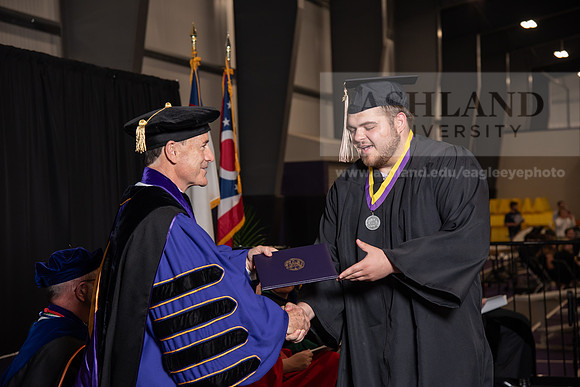 107SpGradBachelorScienceBusiness0524TR_DSC_5416