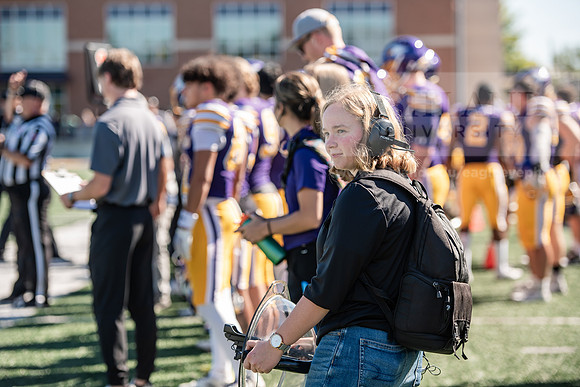 HOCOAUvOHDomFootballGame1024ALW_8747