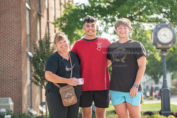 MoveInDay0824AWB_1525