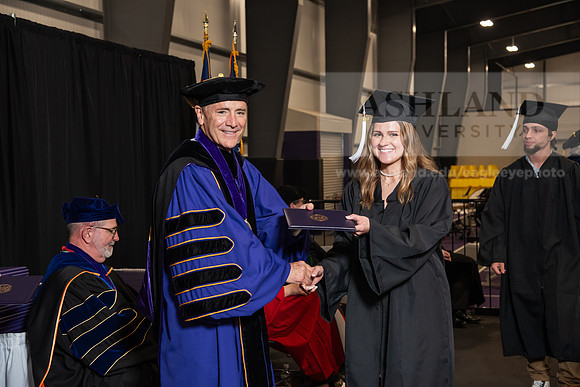 142SpGradBachelorArts0524TR_DSC_5271