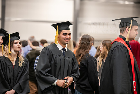 235SpGradProcessional0525AWB_2464
