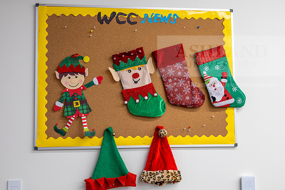 HolidayDecor120923MC_6307