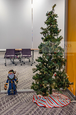 HolidayDecor120923MC_6299